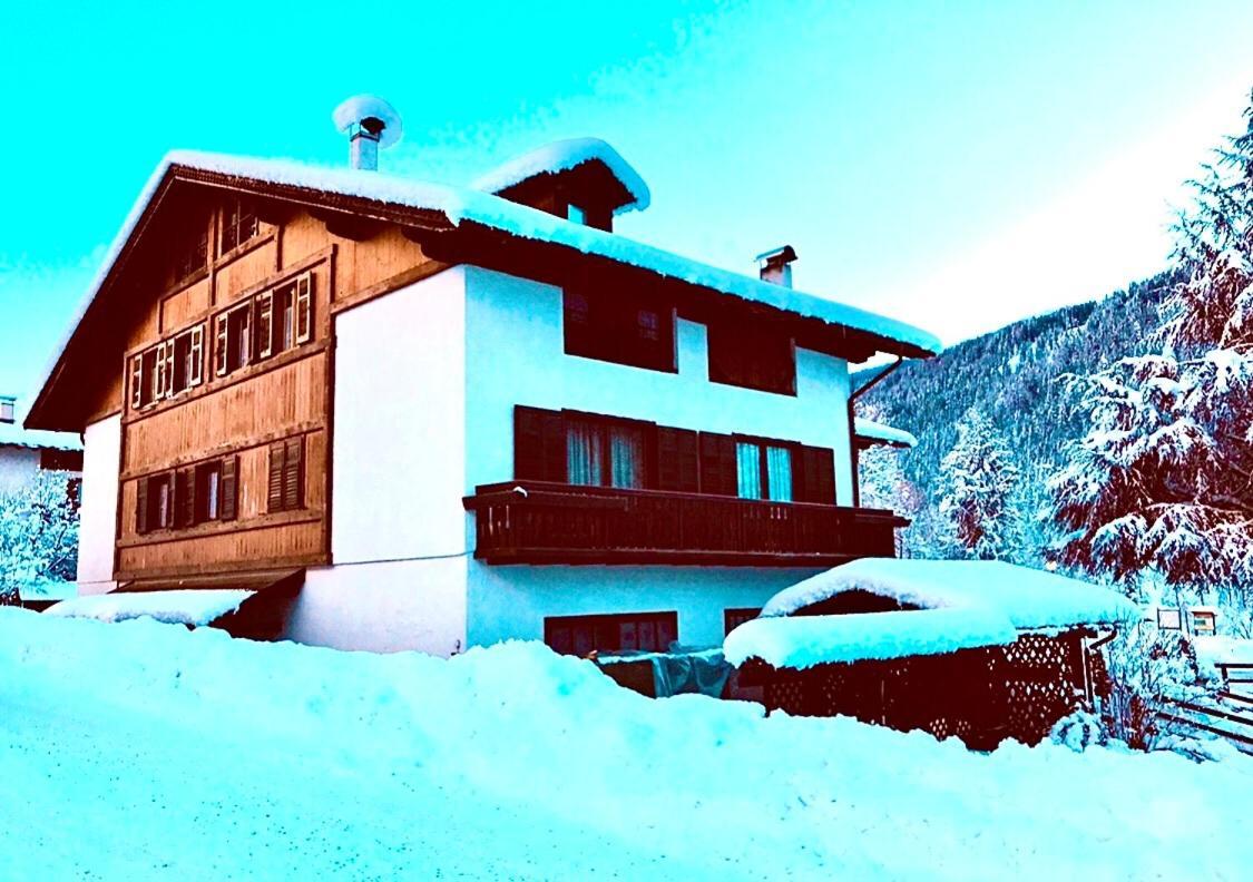 Casa Martini Apartment Mezzana  Bagian luar foto