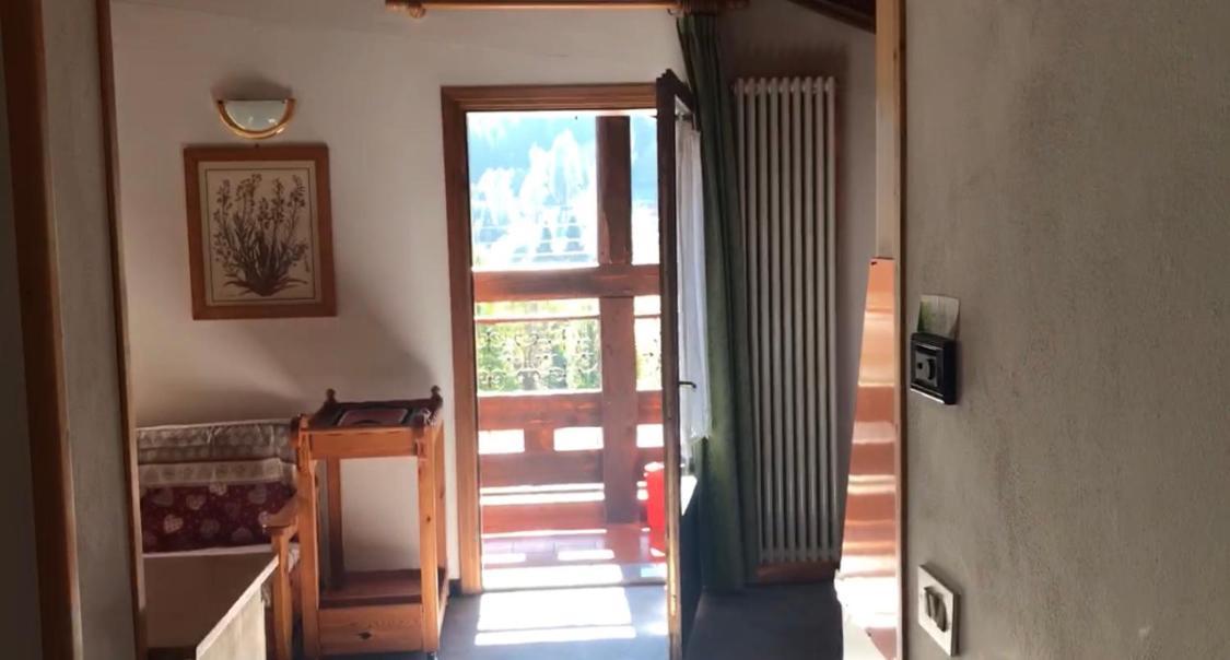 Casa Martini Apartment Mezzana  Bagian luar foto