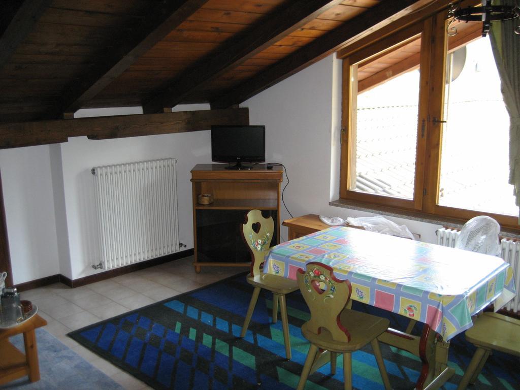 Casa Martini Apartment Mezzana  Ruang foto
