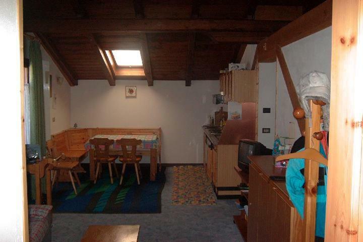 Casa Martini Apartment Mezzana  Bagian luar foto