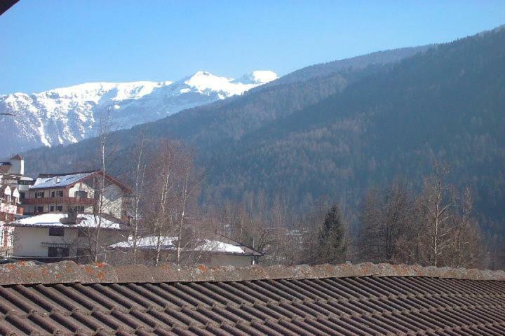 Casa Martini Apartment Mezzana  Bagian luar foto